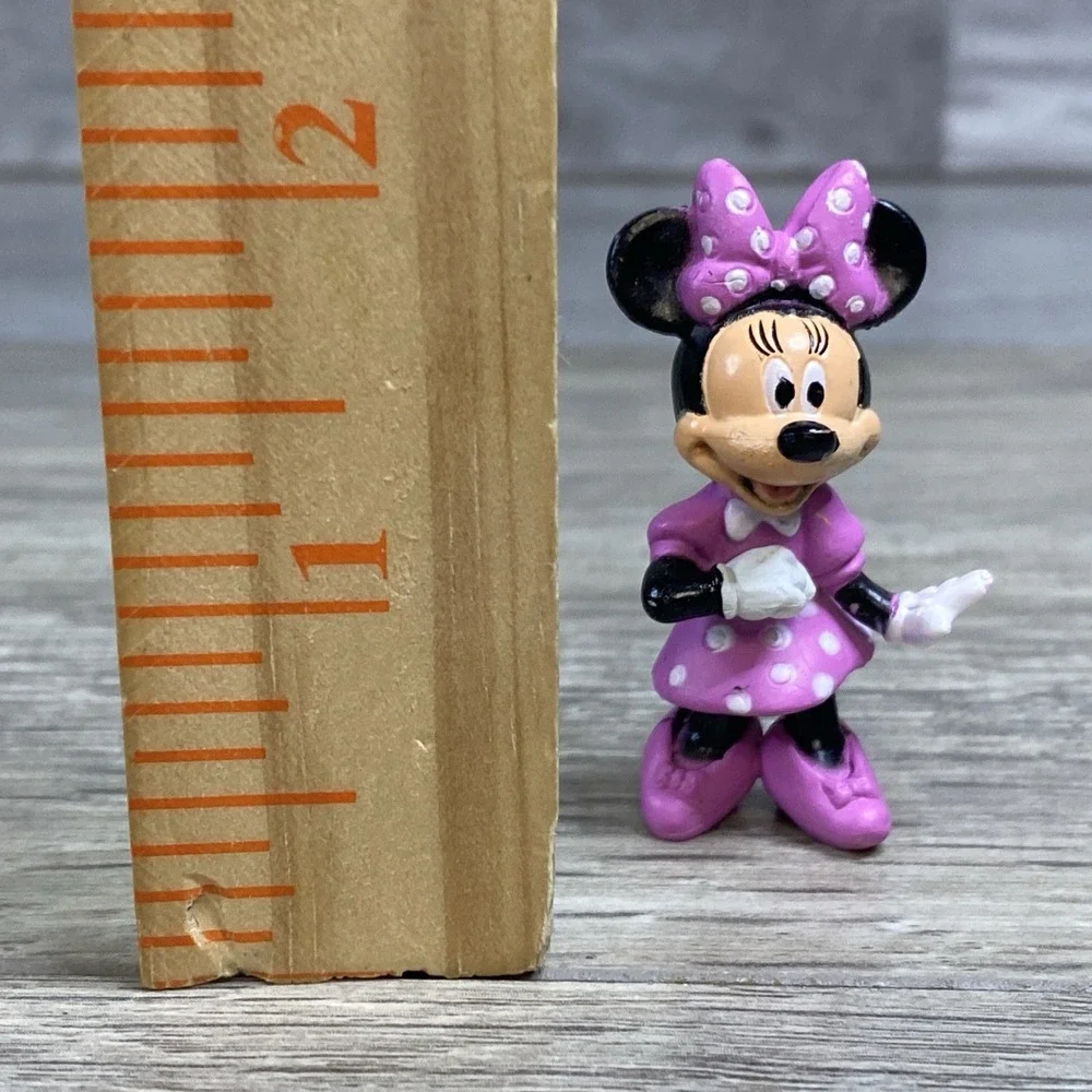 Disney Figurine 2